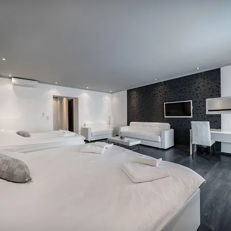 The - Small Luxury Living 4*