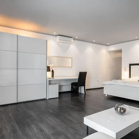 Inn The - Small Luxury Living